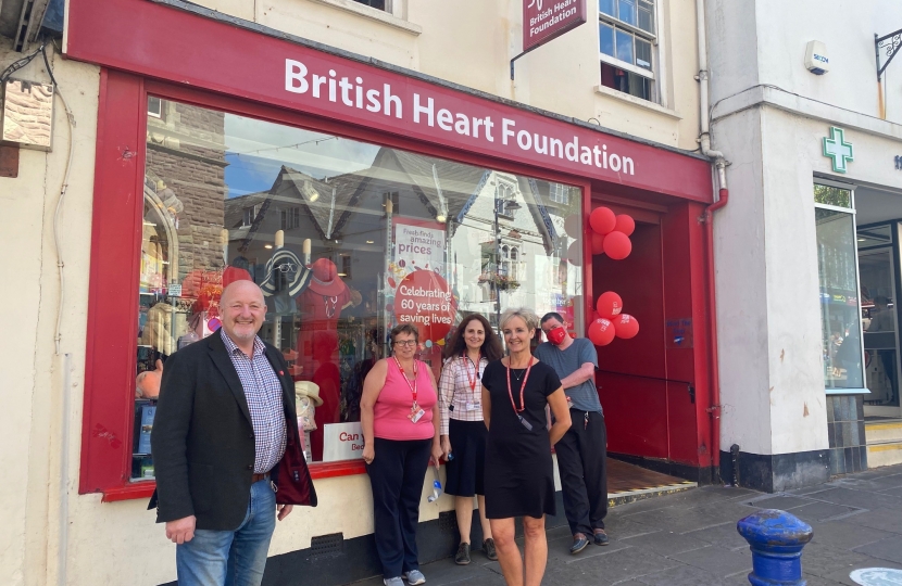 Peter Fox with British Heart Foundation staff